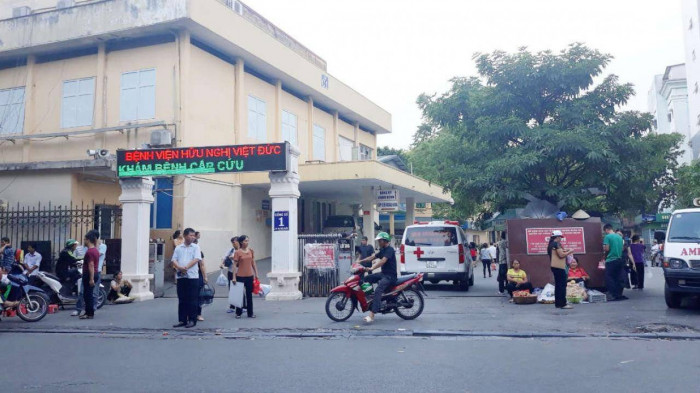 Triển khai các biện pháp phòng chống dịch liên quan tới ca dương tính SARS-Co V-2 tại bệnh viện Hữu Nghị Việt Đức