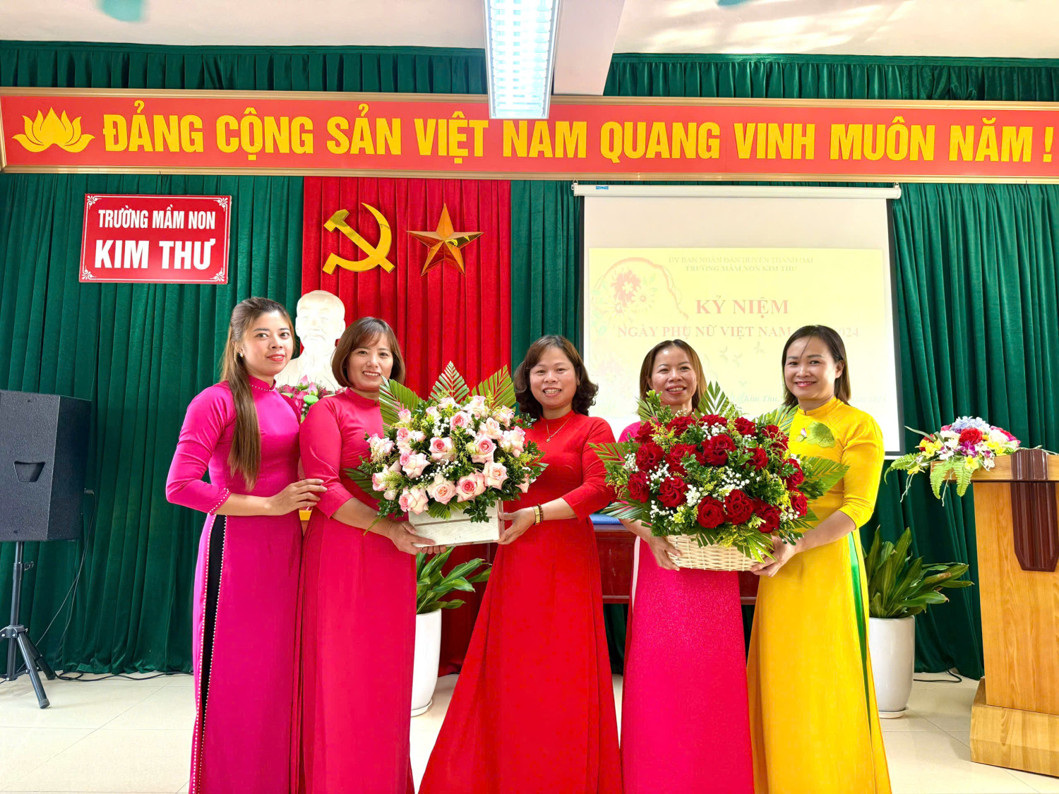 Trường Mầm non Kim Thư  - Hưởng ứng tuần Lễ áo dài và  tổ chức các hoạt động chào mừng  Kỷ niệm Ngày Phụ nữ Việt Nam 20/10 Ngày tri ân của Bà và Mẹ